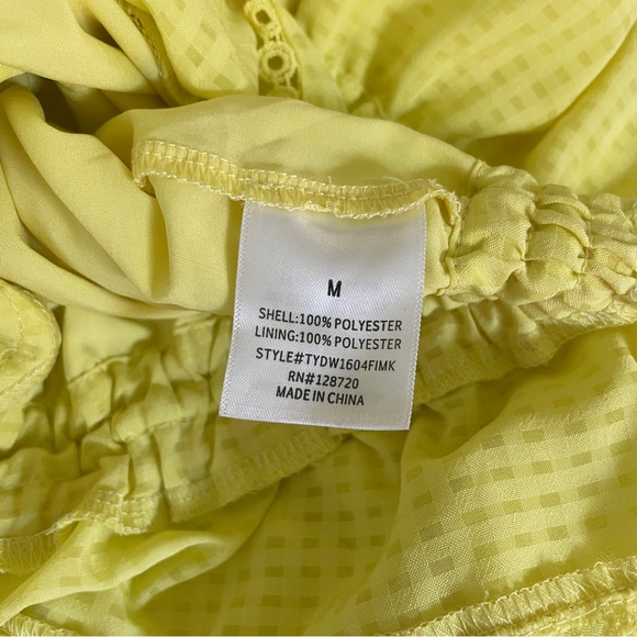 Francesca's Collections Bright Yellow Short Sleeve Shirt size Medium Miami Top - Picture 9 of 10